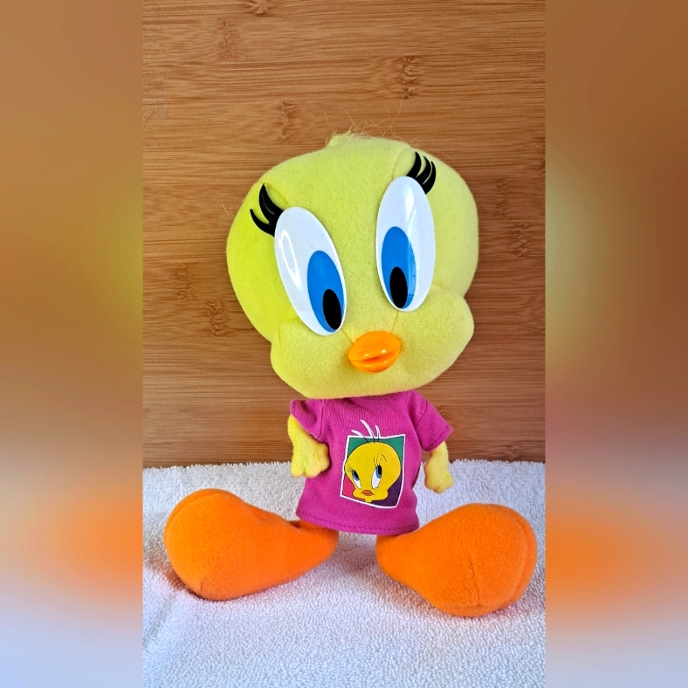 Vintage 1994 Tyco Warner Bros. Looney Tunes Tweety Bird Plush with Pink Top